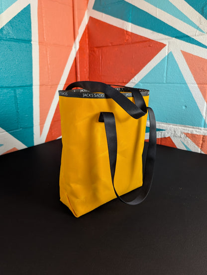 Smaller tote