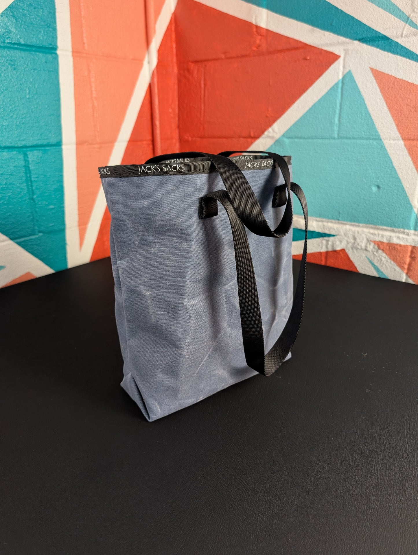 Smaller tote