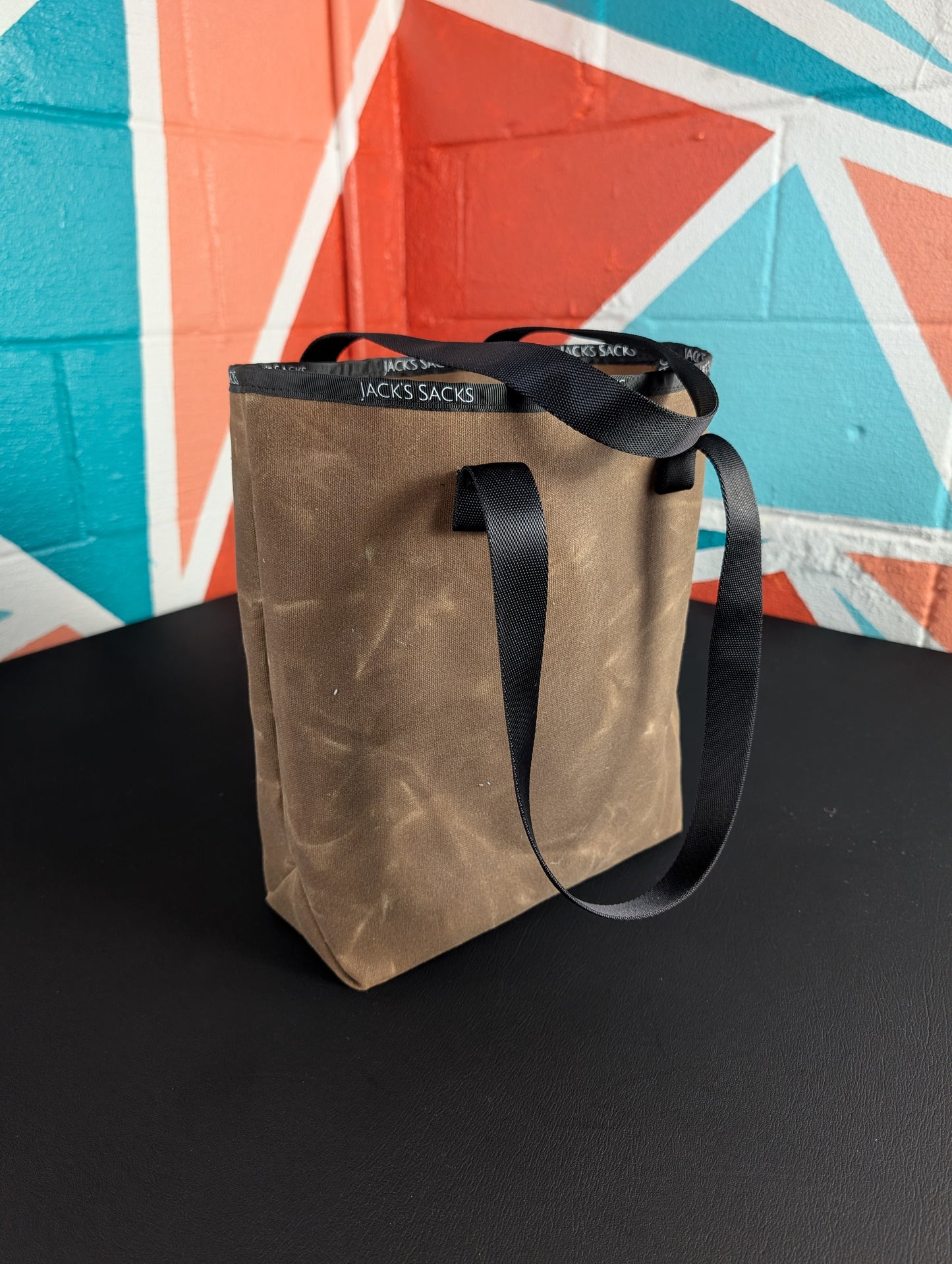 Smaller tote